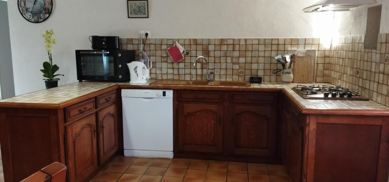 Maison De Campagne Au Coeur D'Un Elevage De Poneys Connemara Le Landreau Екстер'єр фото
